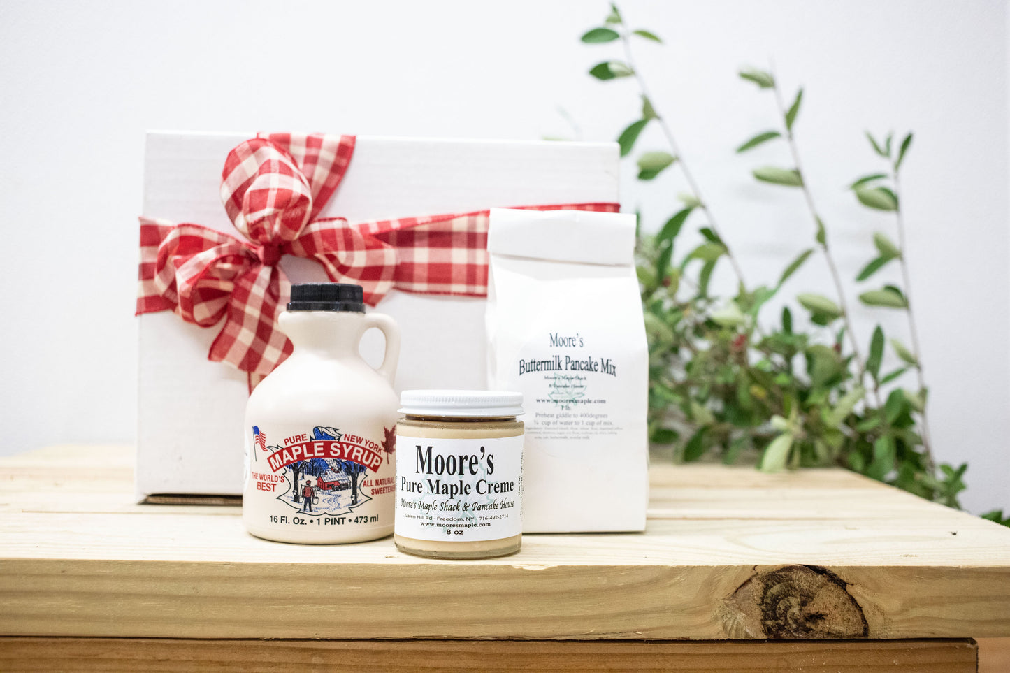 Gift Box 3 - Maple Syrup Glass Pint, Buttermilk Pancake Flour and Maple Creme