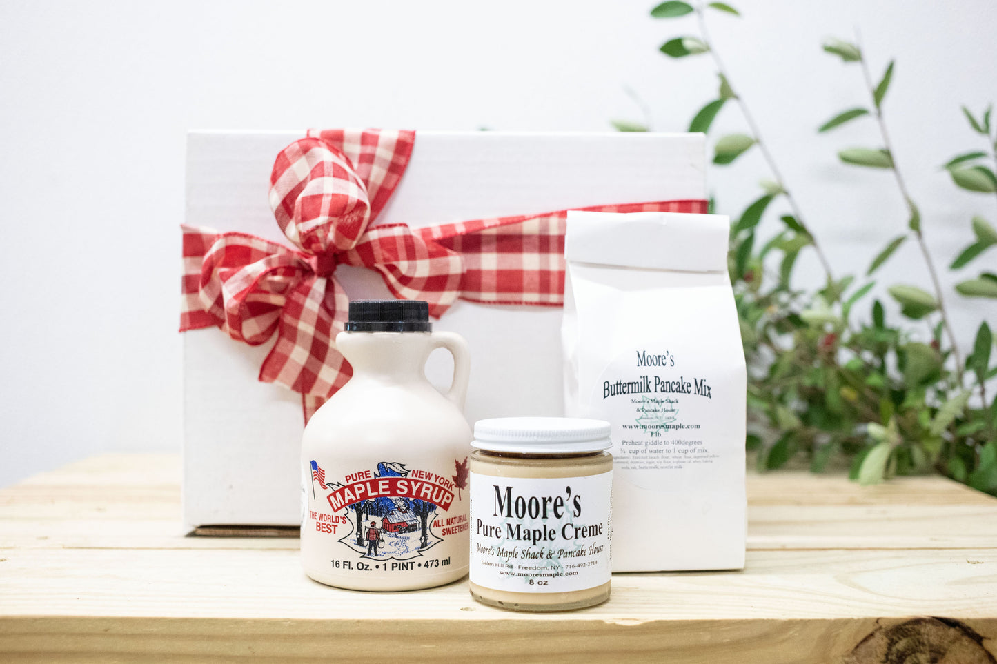 Gift Box 3 - Maple Syrup Glass Pint, Buttermilk Pancake Flour and Maple Creme