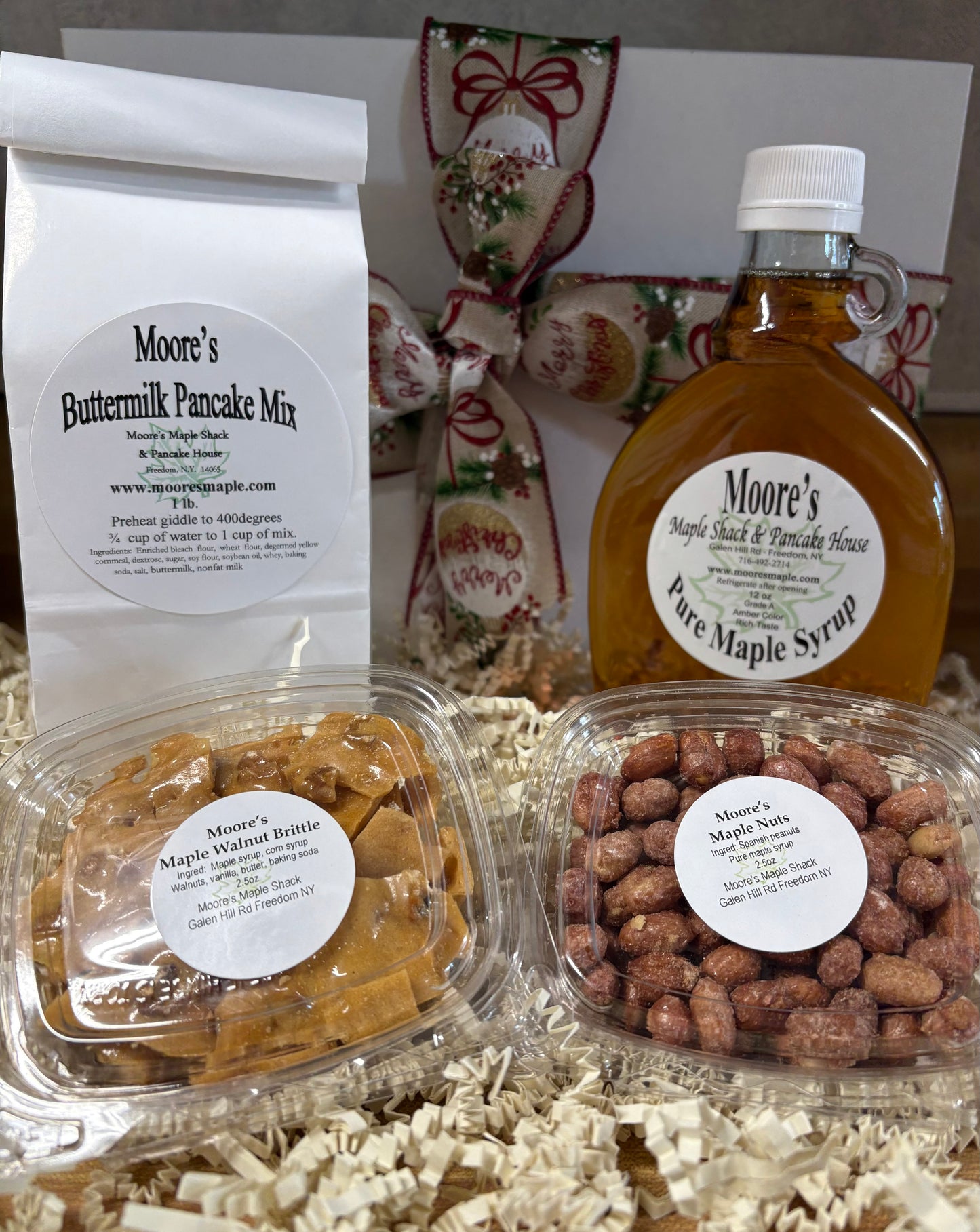 Gift Box 5 - Maple Syrup Glass Bottle, Buttermilk Pancake Flour, Maple Brittle and Maple Nuts